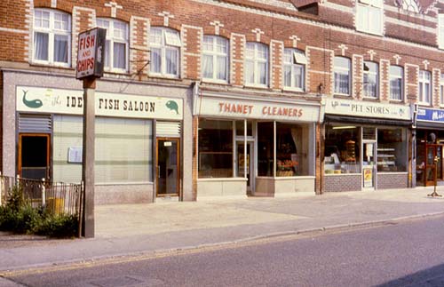 Shops on Neame Barn site 1979